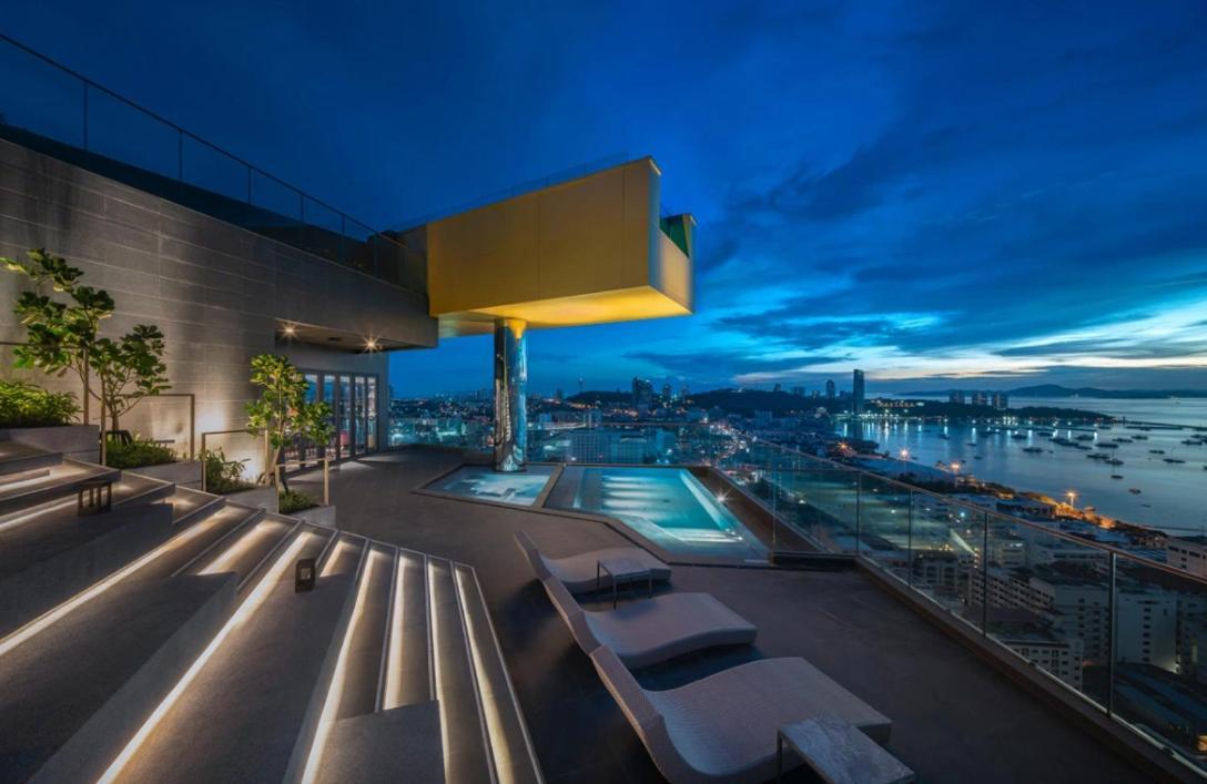 Edge Central Pattaya Seaview Residence With Infinity Pool Exterior foto